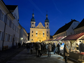 Weihnachtsmarkt auf dem Domplatz