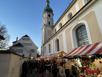 Weihnachtsmarkt auf dem Domplatz